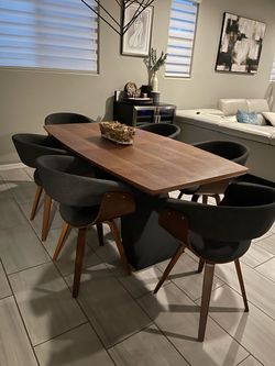 Dining table set