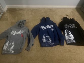Selling my sdl the blue and grey one are a size m and the black one is a size s !!