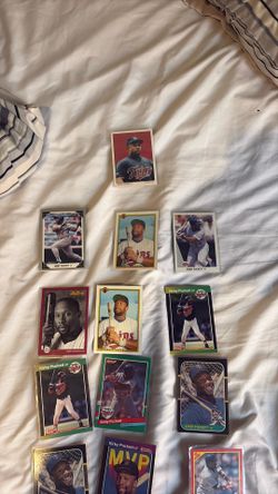 HUGE KIRBY PUCKETT LOT WILL DO BETTER PRICE FOR BULK