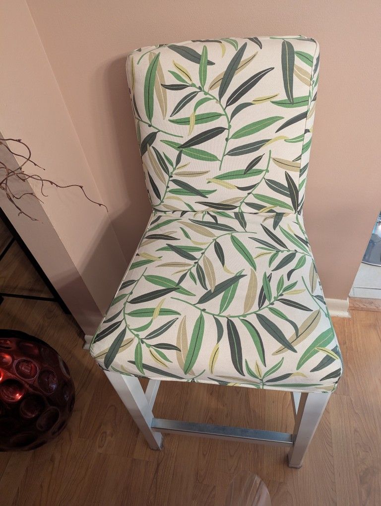 IKEA Counter Height Stools (White Legs)