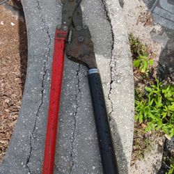 Ratcheting Cable Cutters