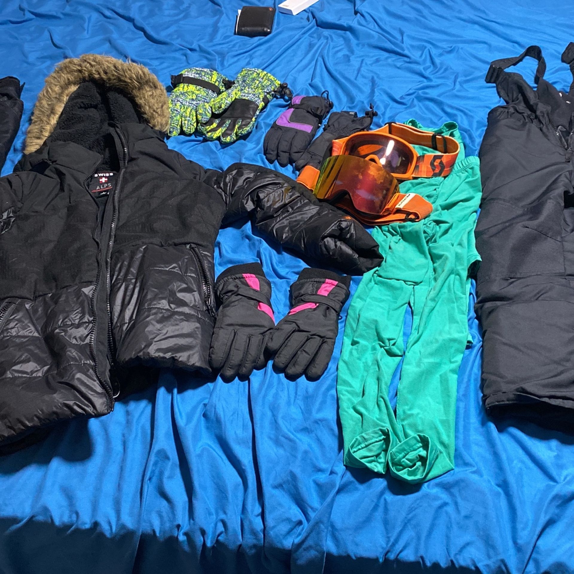 Various Youth Kids Snow Ski Or Snowboard Gear