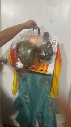 Costume