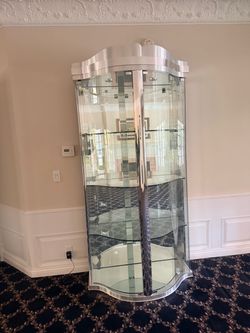 Glass cabinet