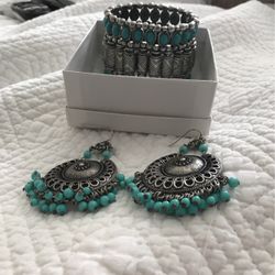 Set Of Bracelet And Earrings - Super Quality! Like New