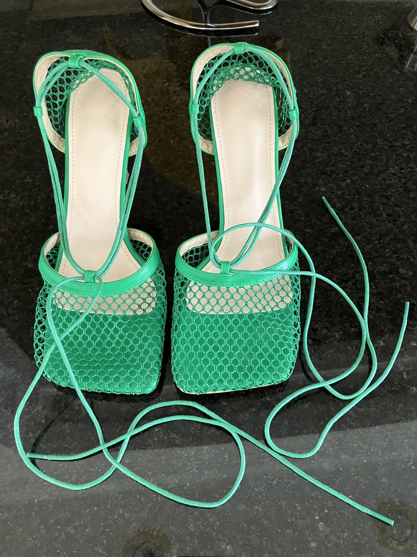 Ladies Size 10 (Euro 41) Kelly Green Heels Shoes