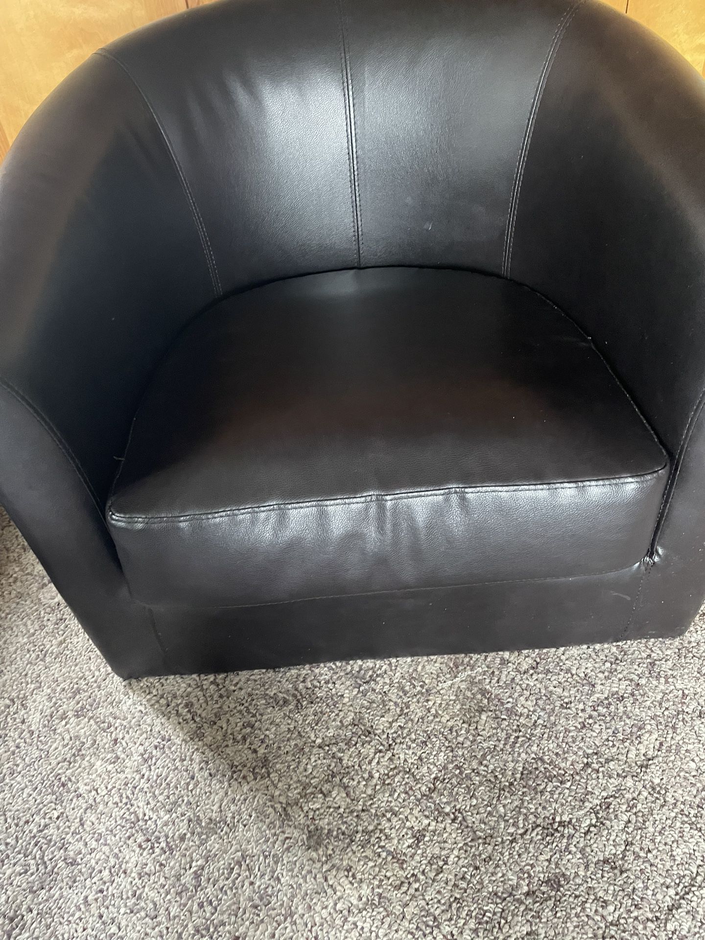 Comfy Barrel Accent Chair. Espresso Color