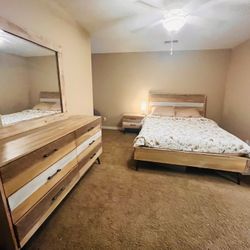 Bedroom set