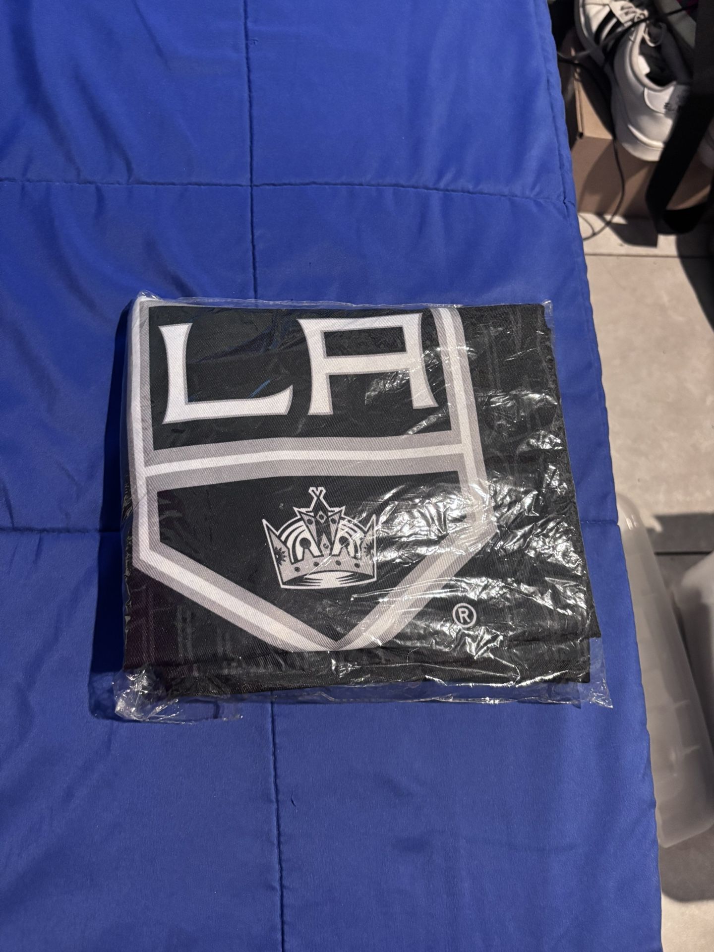 La Kings/ La Chargers