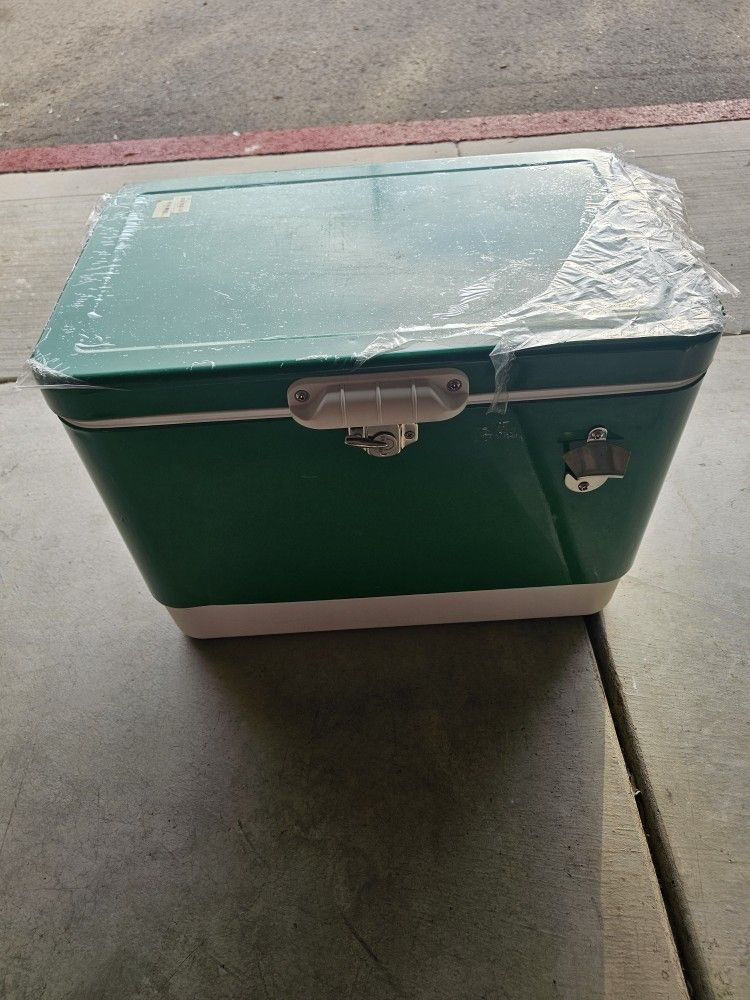 Retro Metal Cooler