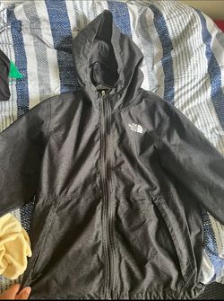 North face cyclone windbreaker