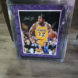 SIGNED AUTOGRAPH Authenticated (By Player and NBA) Magic Johnson 16x20 Framed Photo Velvet Trim