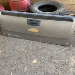 Chevy Tail Gate 2007 I Think