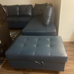 Black Sectional Couch w/ Ottoman 