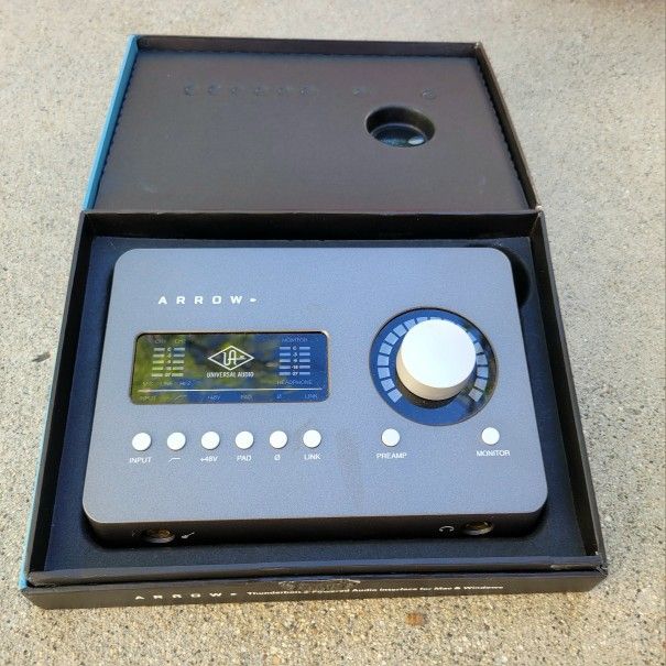 Universal Audio Arrow Thunderbolt 3 Audio Interface