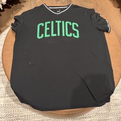 Boston Celtics Fanatics V neck T-Shirt