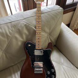 Fender Telecaster Deluxe ‘72 Reissue (Walnut)