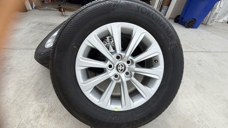 Toyota Highlander tires
