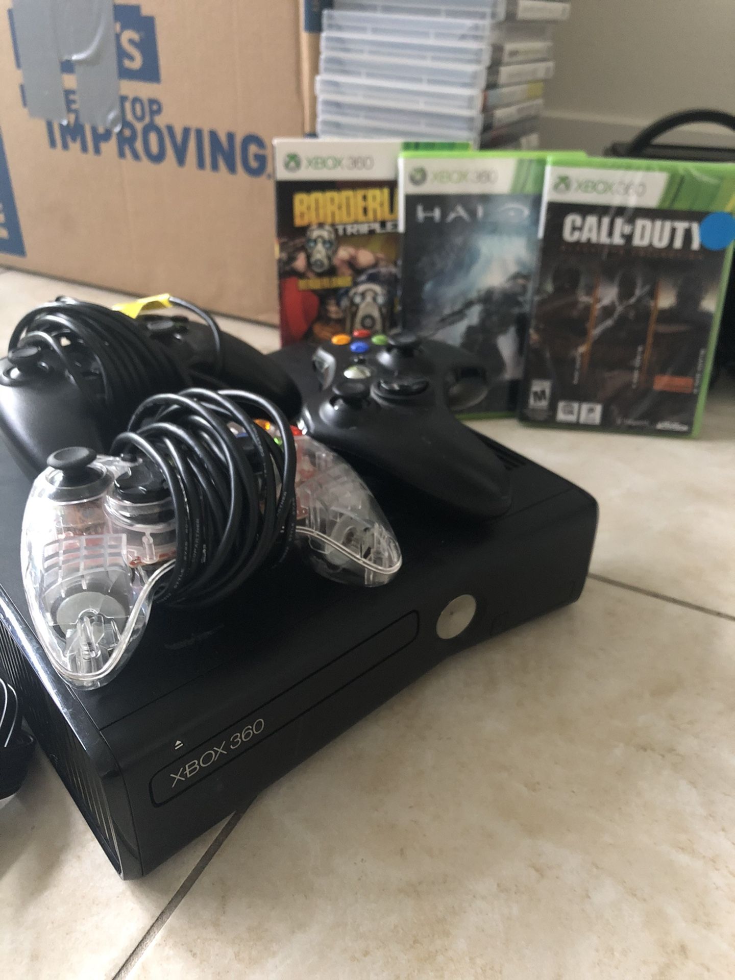 Xbox 360 w/ controllers
