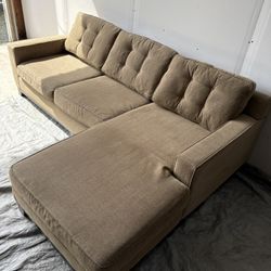 Sectional Couch ( Free Delivery ) 