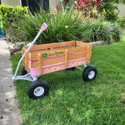 John Deere Wagon
