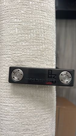 Scotty Cameron triple black B3 Putter
