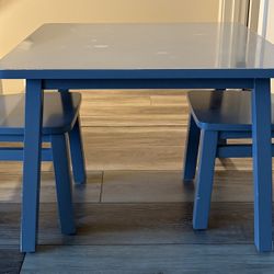 Kids Table With 2 Chairs