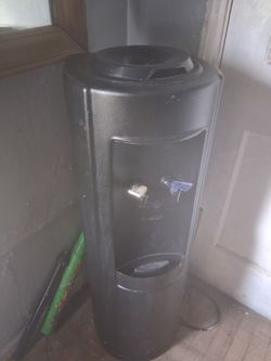 Water dispenser