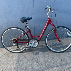 R520 REDLINE WOMAN BIKE. 