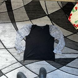 2000 leopard puff sleeve top