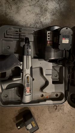 Senco duraspin ds200-14 v