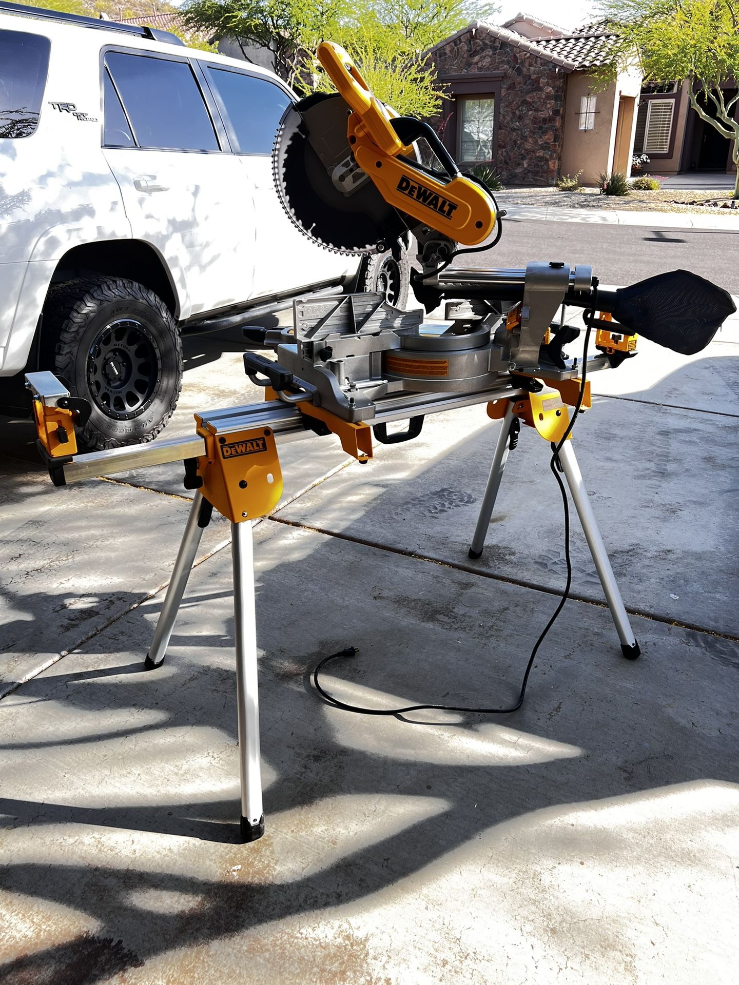 Dewalt DWS779 Miter Saw With Stand for Sale in Peoria, AZ OfferUp