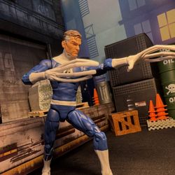 Marvel Legends Retro Mr Fantastic 