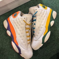 JORDAN 13 MUTLI COLOR SIZE 6.5Y