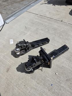 Locking tow hitch