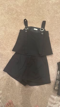 One set cute black top and shorts