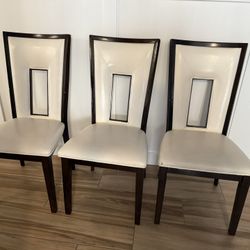 Solid Wood table With 6 chairs