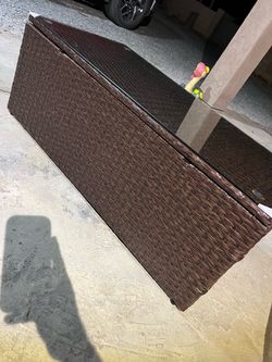 Rattan glass top coffe table