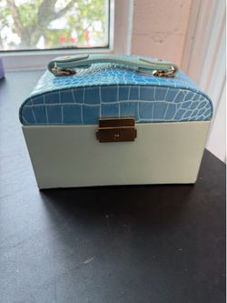 Blue Crocodile Embossed Jewelry Case Travel Box