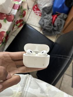 AirPod Pros (Barely Used)