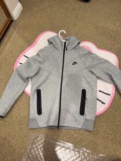Nike Tech