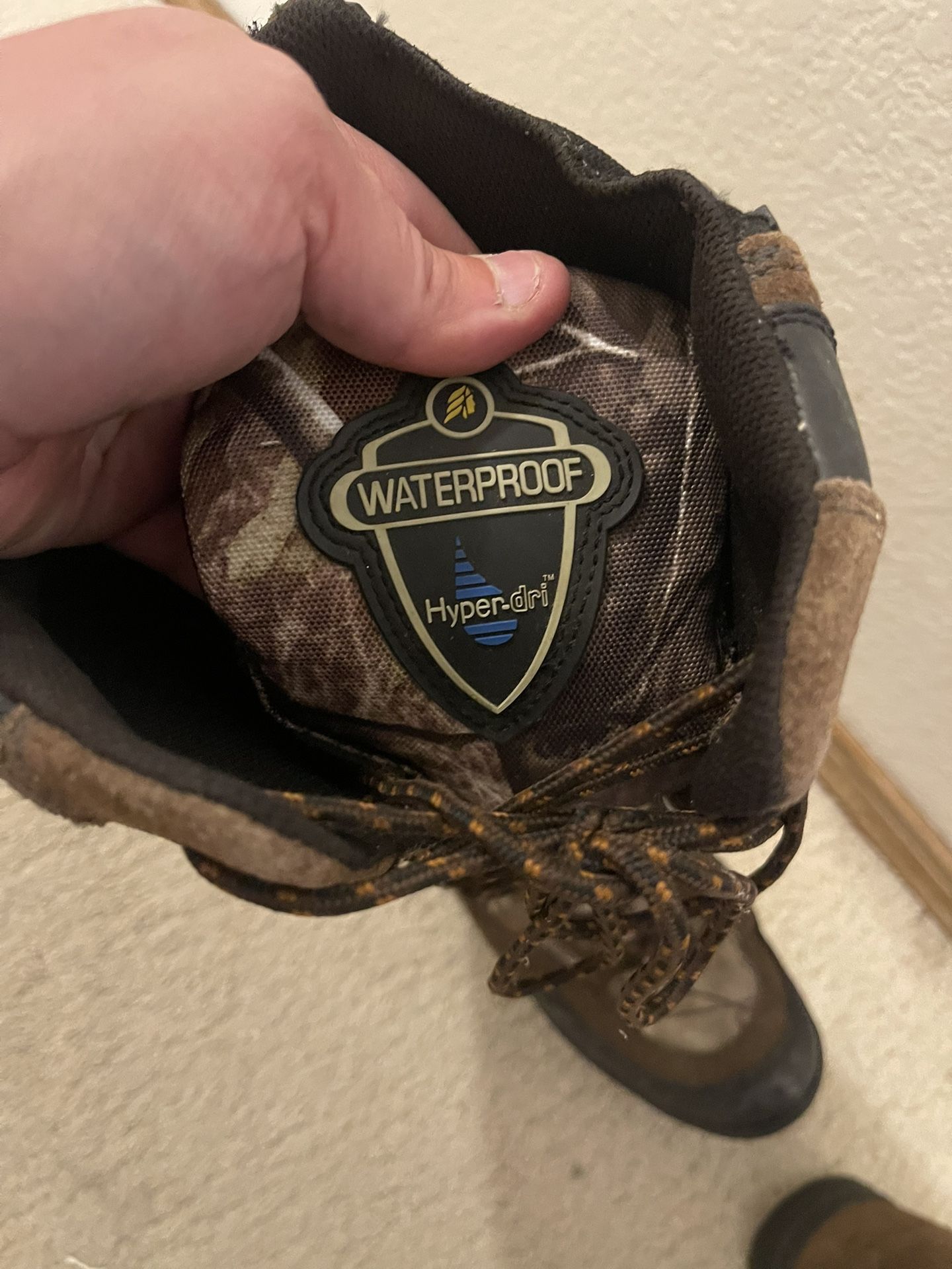 Lacrosse 18” Snake Boots. Size 8