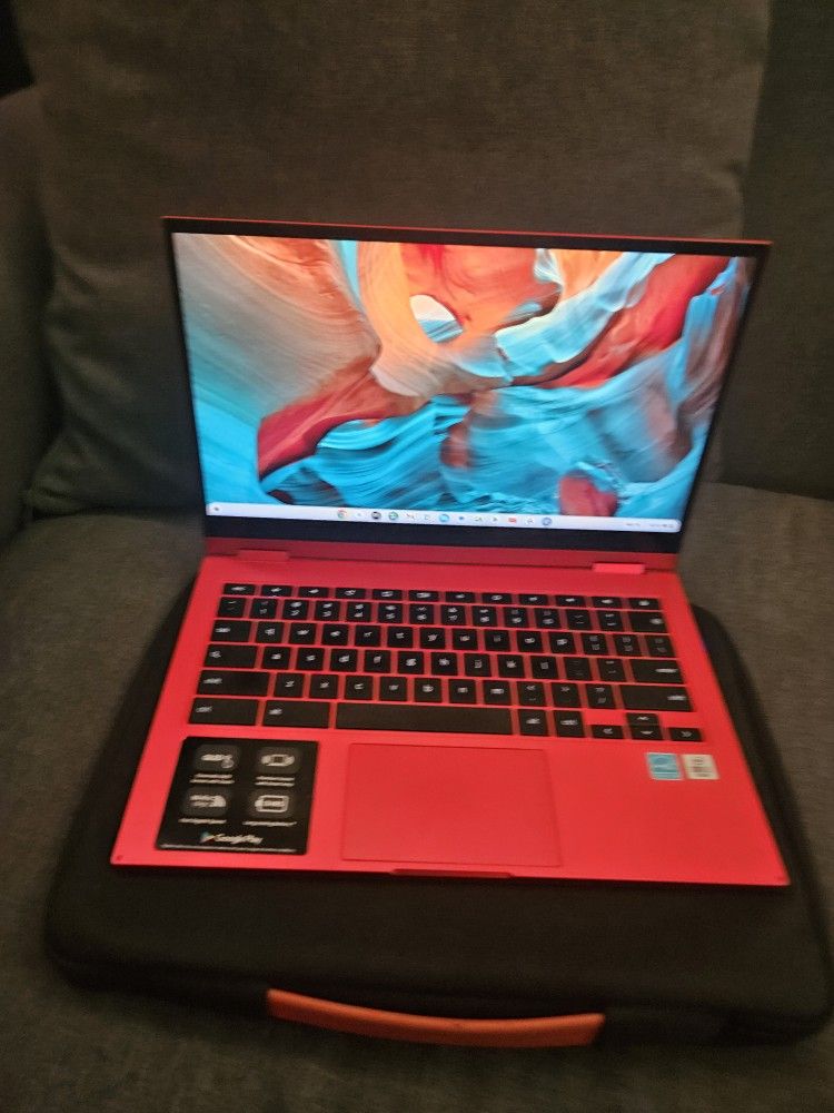 Galaxy Laptop New Trade Fold 5 Or Flip 6$600