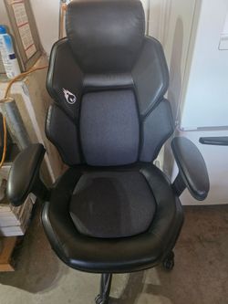 Desk chair