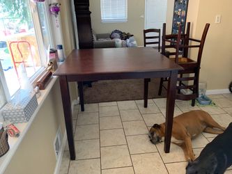 Dining table for sale