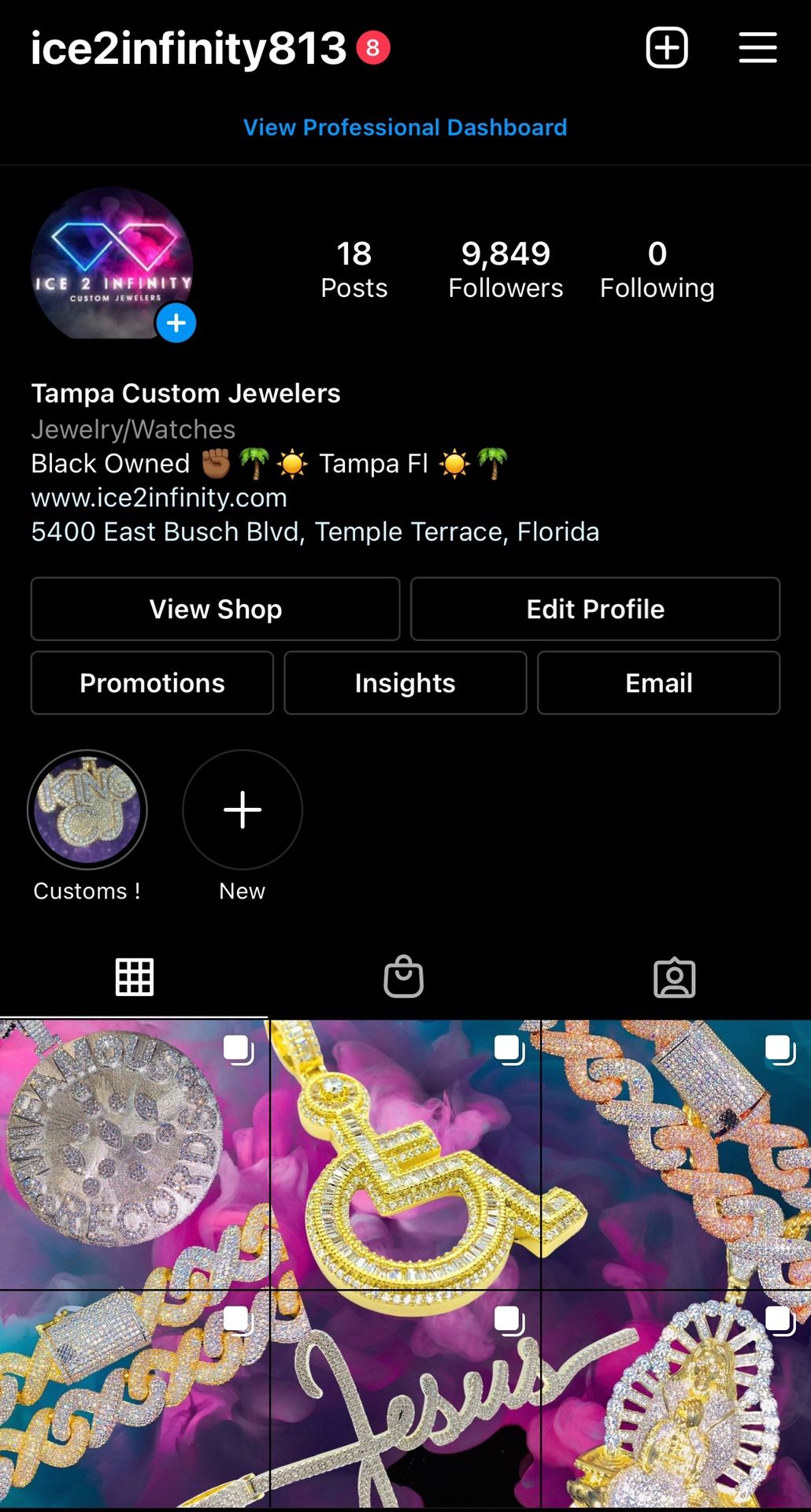 All Pockets Full Pendant