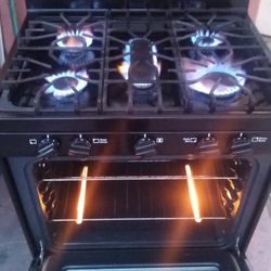 Stove / Estufa Frigidaire Delivery Available 🚚