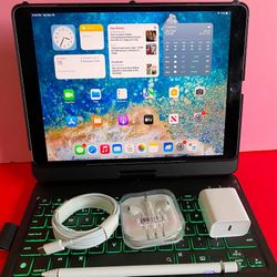 Apple IPad Pro 10.5” (Retina Display/ IOS 17) 64GB with keyboard, Stylus pen & Accessories  