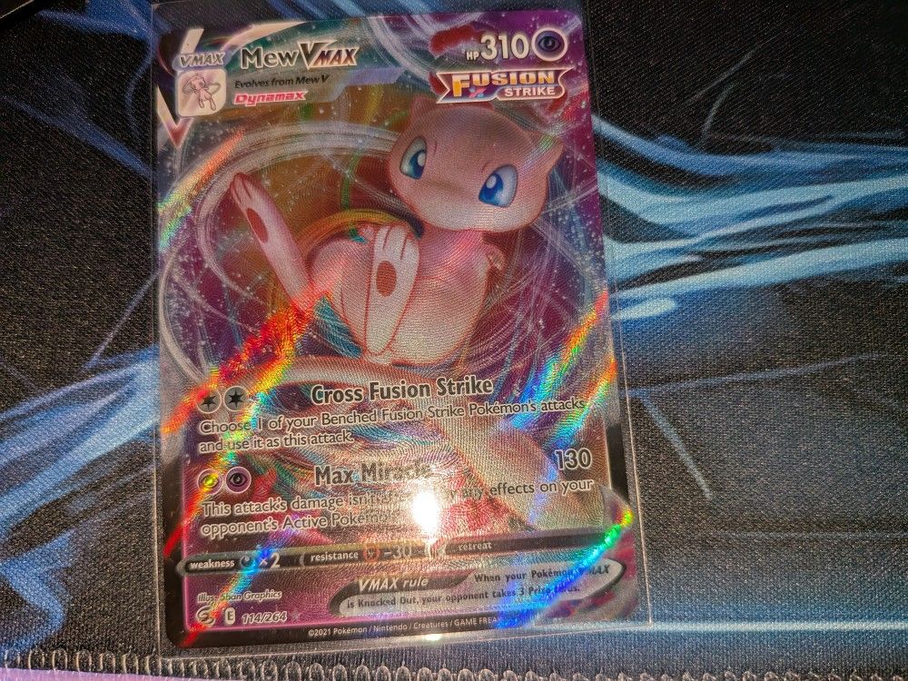 Mew VMax 114/264 Fusion Strike Pokemon