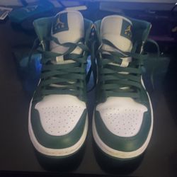 Jordan 1 Mid Sonics